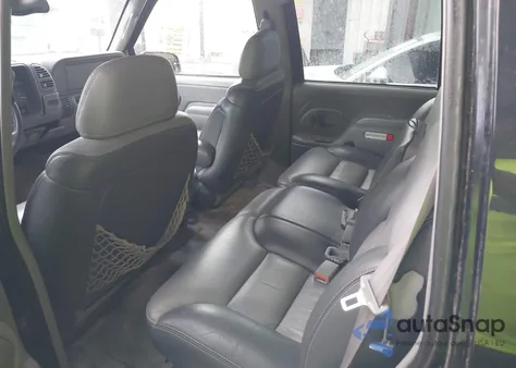 1999 Chevrolet Tahoe C1500 из США, поврежденный, VIN 1GNEC13RXXR153785